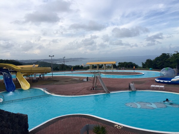 沖縄の流れるプール ユインチホテル南城のプールは地元民にもオススメ ウリ Okinawa