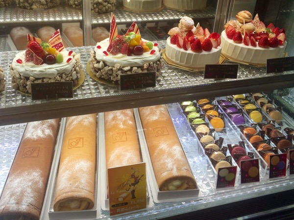 那覇市おもろまちのおいしいケーキ屋 パティスリージョーギ ウリ Okinawa